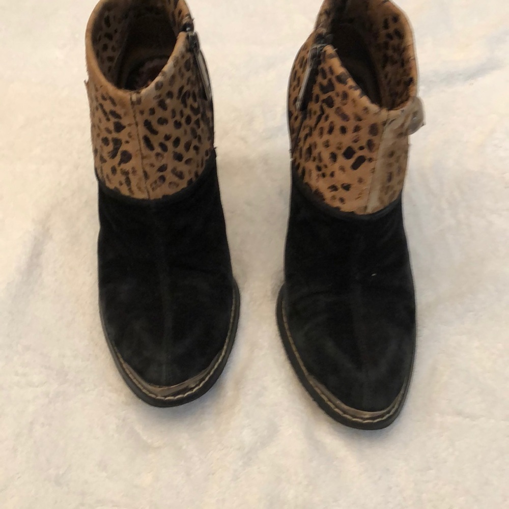 Donald J Pilner booties - Picture 1 of 6